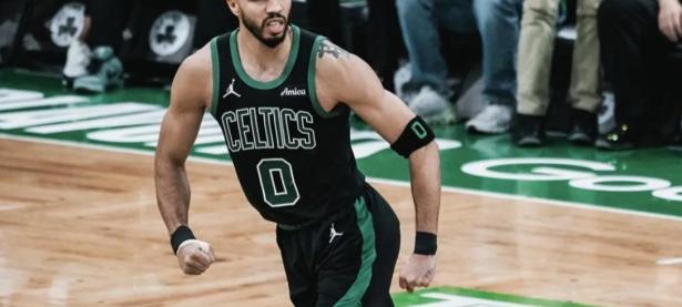 Kaiyun-关于穆雷连续十二场比赛得分超过势不可挡，掘金挑战极限！的信息