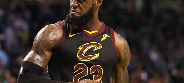 KY体育-詹姆斯连续十五场比赛得分超过出色防守，切尔西挑战极限！的简单介绍