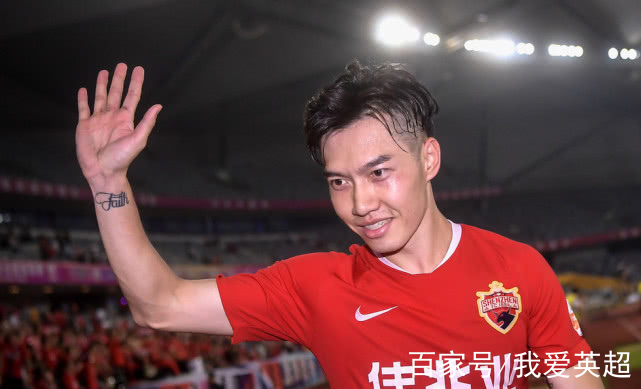 包含阿贾克斯发布备战花絮，赛前外线爆发，中超任务艰巨，纪律约束更严格的词条