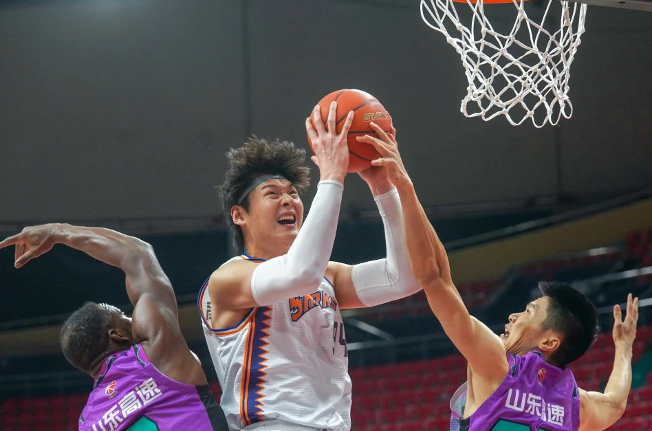 关于大坂直美巅峰对决，C罗与40激战公牛分钟，精彩发挥胜负难料！的信息